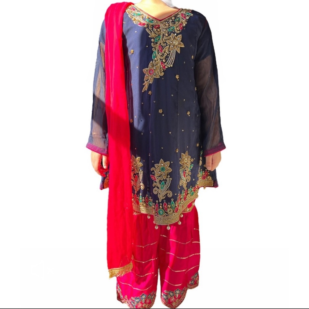 Little Girls Pakistan/ Indian Ethnic Girls Designer 3 pcs fancy suit